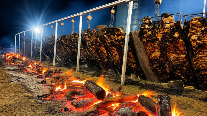 Asado gratis para todos en el 157° aniversario de General Alvear