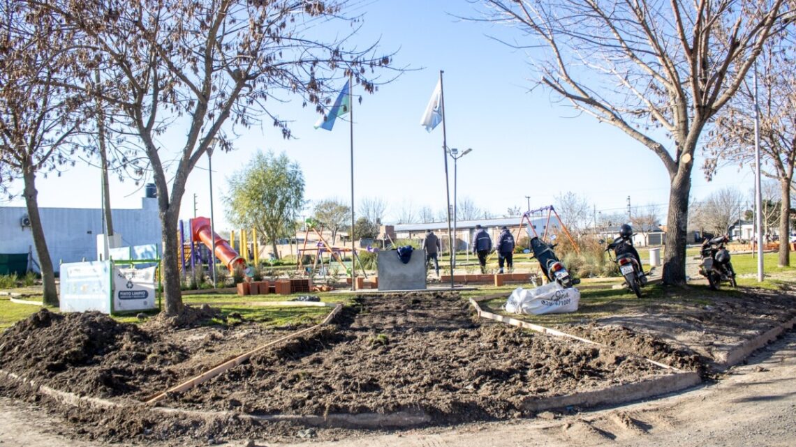 El municipio avanza con la puesta en valor de la plaza Martín Fierro
