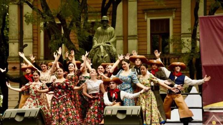 El Centro Cultural General Belgrano presenta esta noche “Bravío” antes de partir a Portugal