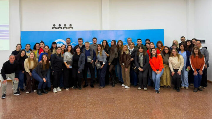 Con el acompañamiento de UNICEF, Castelli presentó su diagnóstico de infancia y adolescencia