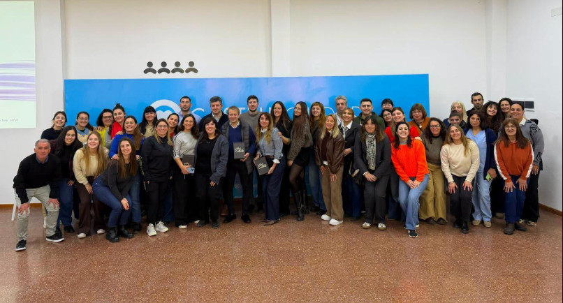 Con el acompañamiento de UNICEF, Castelli presentó su diagnóstico de infancia y adolescencia