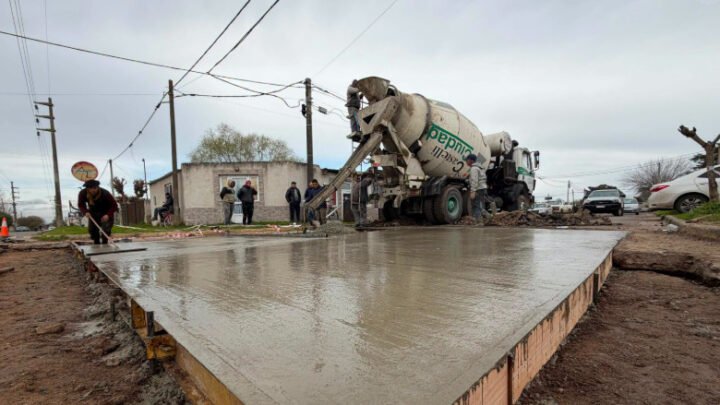 Castelli avanza con su Plan de Bacheo