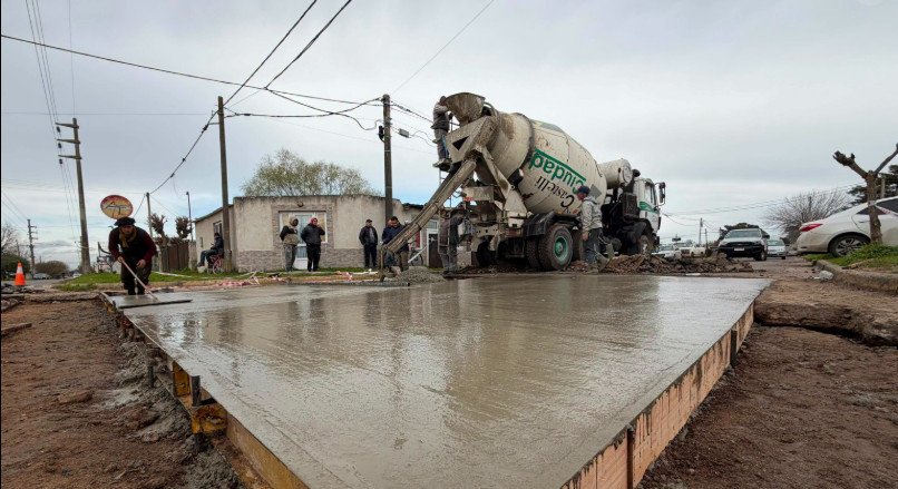 Castelli avanza con su Plan de Bacheo